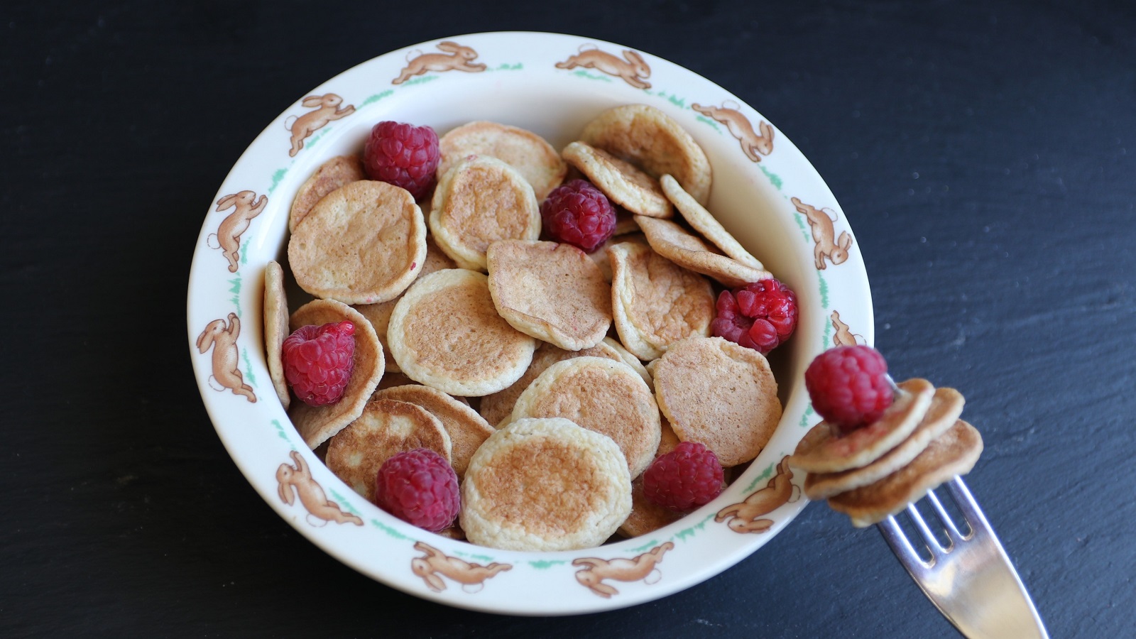 5 Minute MINI PANCAKES ! Pancake Cereal ! Mini Pancakes Recipe